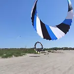 6 Person In Fano-by Traum