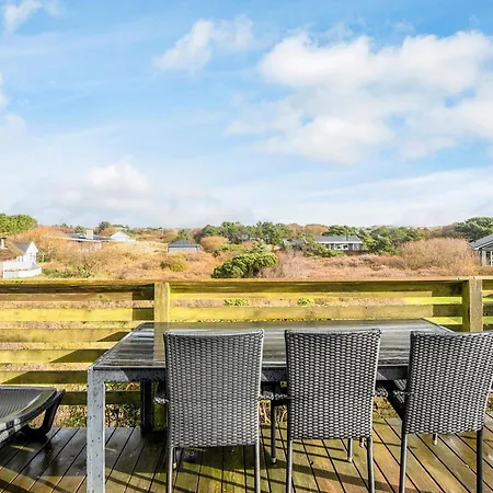 6 Person In Fano-by Traum