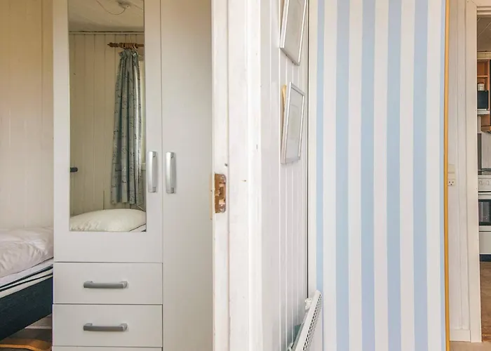 6 Person In Fano-by Traum Fano