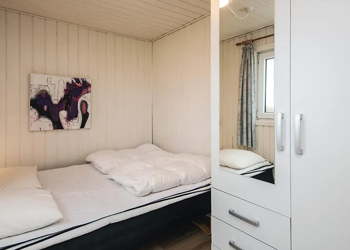 6 Person In Fano-by Traum Fano