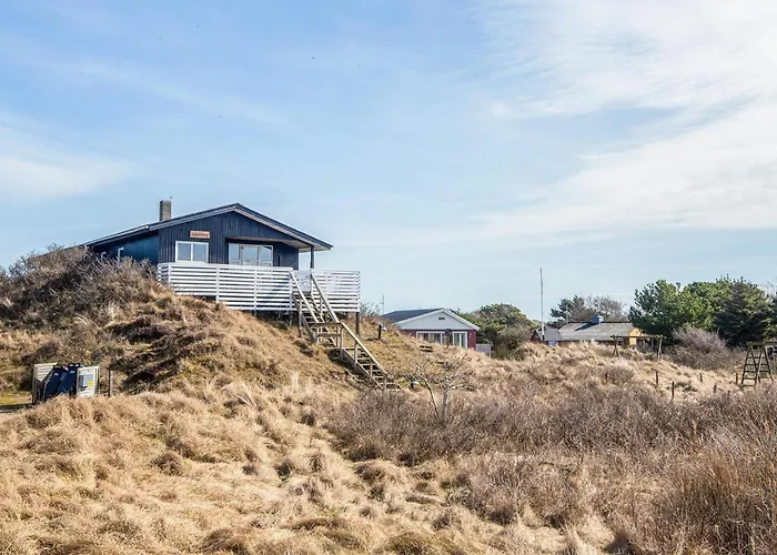 6 Person In Fano-by Traum