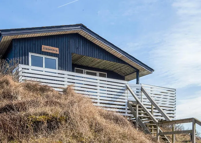 6 Person In Fano-by Traum